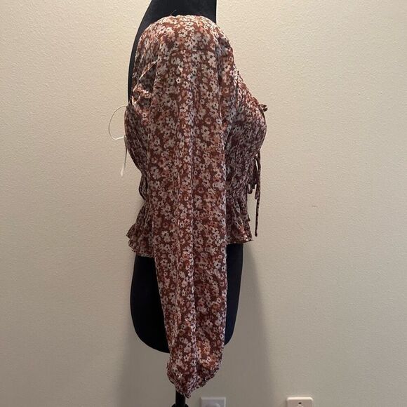 NWT Small Active USA Top Tie Front - Picture 10 of 10